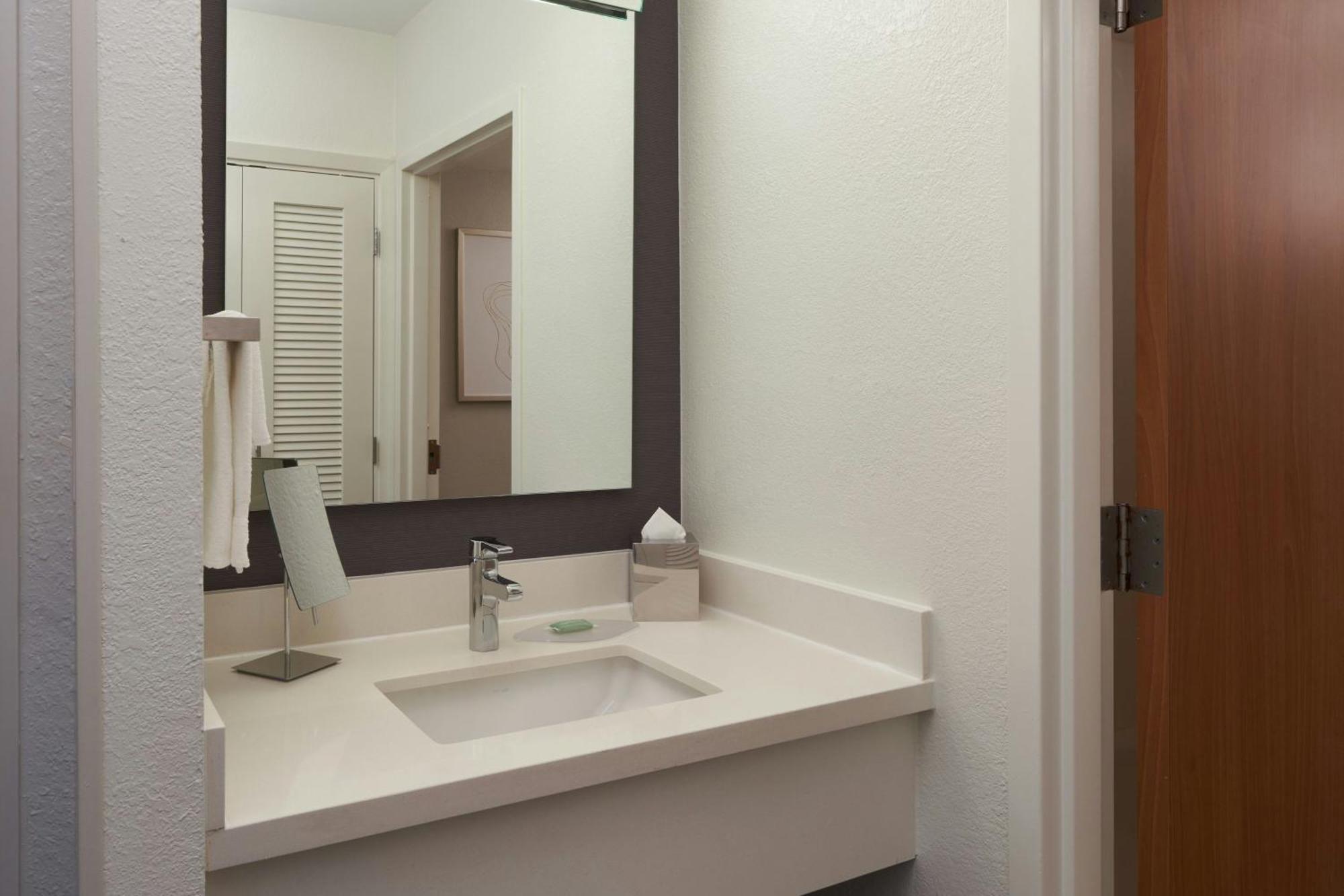 Courtyard By Marriott Fort Lauderdale Weston Dış mekan fotoğraf